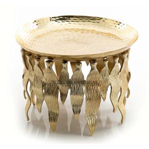 Look attrayant meilleure qualité métal argent brillant poli plateau de service de nourriture avec des poignées de concepteur de bourgeons plaqués or de l'Inde - Product Image 2