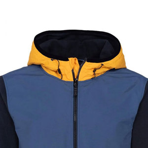 เสื้อแจ็คเก็ตกันลมสำหรับผู้ชาย OEM คุณภาพสูง สกรีนโลโก้ได้ตามต้องการ เหมาะสำหรับกิจกรรมกลางแจ้งในฤดูหนาว ระบายอากาศได้ดี มีฮู้ด คอตั้ง ไซส์ใหญ่ ผลิตจากไนลอน - Product Image 4