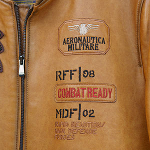 Chaqueta universitaria bordada de cuero de moda vintage para hombre OEM con nueva llegada de la mejor calidad para hombres y mujeres hecha en Pakistán - Product Image 5