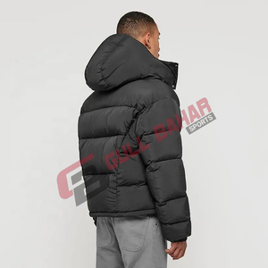 Veste bouffante à manches longues de haute qualité pour hommes, manteau d'hiver à col montant et imprimé du logo personnalisé, de style de la rue en gros - Product Image 4