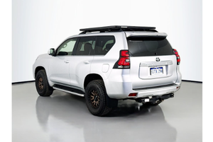 Toyota Land Cruiser Prado 2022, SUV, Plástico Industrial, Caja de Cambios Manual, Tracción en las Cuatro Ruedas, Asientos de Cuero, Motor de 8L, Tamaño de Neumáticos R20, Listo para Usar - Product Image 6