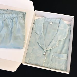Commercio all'ingrosso della fabbrica 2 pezzi manica lunga satinato di ghiaccio <span class=keywords><strong>in</strong></span> seta a contrasto pigiami manica lunga pigiama Set completo casa per le donne - Product Image 5