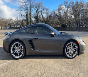 การประมูลรถยนต์มือสอง porsches 718 Cayman 2017