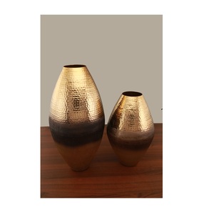 Florero de aluminio moderno con diseño martillado, última decoración del hogar para mesa, dormitorio, sala de estar, uso de boda - Product Image 1