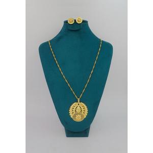 Pendentif en alliage de laiton plaqué or avec chaîne de boucles d'oreilles, ensemble de pendentifs tendance, bijoux de créateur traditionnels à l'exportation - Product Image 1