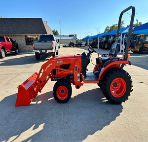 Tracteur Kubota de haute qualité B2320 4x4 23Hp tracteur agricole avec chargeur expédition rapide disponible - Product Image 1