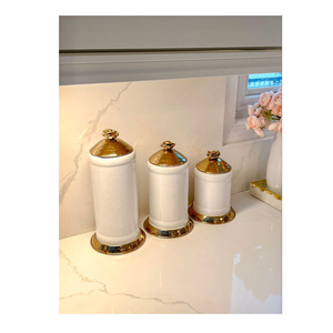 Boîte de rangement en verre fantaisie au design moderne de luxe avec couvercles en métal et boutons en laiton - Product Image 2