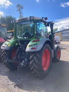 Tractor Agrícola Fendt 718 de 8 HP con Tracción en las 4 Ruedas y Transmisión por Engranajes, Alta Precisión, Motor Potente, Oferta de Bajo Costo - Product Image 4