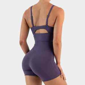 Sujetador deportivo de palangre suave mantecoso personalizado OEM correas ajustables y escote redondo para mujer - Product Image 3