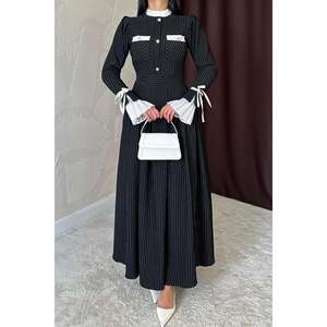 Robe de soirée noire plissée en gros - Product Image 3