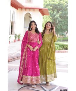 Vêtements ethniques indiens en faux georgette avec de riches sequins et des broderies en zari, robes Anarkali prêtes à porter pour les mariages - Product Image 1