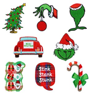 Patchs chenille en fer auto-adhésifs personnalisables Divers motifs de Noël brodés en vrac Logo personnalisé Fleur cœur pour chapeau - Product Image 1