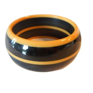 Meilleure vente de bijoux ronds en résine noire pour femmes, artisanat, mode, manchette, bracelets, bracelets à vendre - Product Image 5