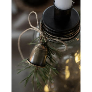 Lujoso diseño Metal latón hecho Navidad colgante campana tamaño minimalista hecho a mano Color dorado brillante plateado decoración de Navidad - Product Image 1