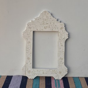 Marco de Espejo con Incrustaciones de Hueso Hecho a Mano, Espejo de Pared Decorativo de Lujo con Diseño Étnico de Madera, Decoración del Hogar Única Hecha a Mano - Product Image 4