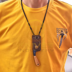 Cuchillo Skinner de Acero de Damasco Hecho a Mano con Mango de Madera |   Cuchillo de Hoja Fija Personalizado OEM para Caza y Camping con Funda de Cuero - Product Image 4