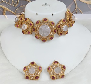 ชุดสร้อยคอหรูสร้างแรงบันดาลใจจาก Sabyasachi สำหรับผู้หญิง monalisa หินแก้วเหมาะสำหรับงานแต่งงานงานปาร์ตี้สวมใส่ในโอกาสเทศกาล - Product Image 3