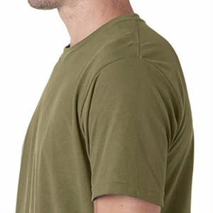 Camiseta deportiva verde oliva que absorbe la humedad, tela de algodón de secado rápido con ajuste atlético, camisetas personalizadas en blanco razonables para hombres - Product Image 3