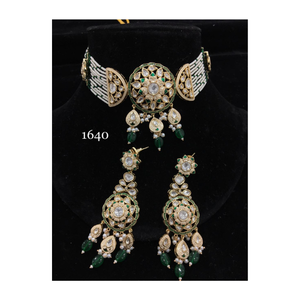 Ensemble collier et boucles d'oreilles en mosaïque Kundan intemporel bijoux de luxe pour les mariages réceptions fêtes glamour pour les occasions de fiançailles - Product Image 2