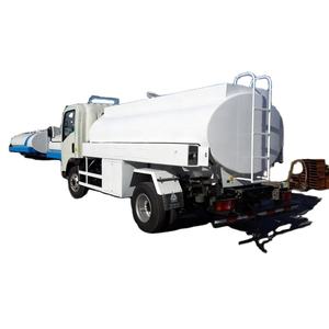 Camion-citerne à diesel Howo d'occasion de 9000 litres (2500 gallons), 4x2, 6 roues, Euro2-5, manuel - Product Image 5