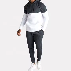 Sweat à capuche unisexe en coton épais avec impression en relief, coupe classique, impression personnalisée, luxe, molleton/polaire bouclée - Product Image 1