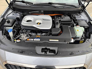 Hyundai Sonata Hybride SE d'occasion, moteur turbo LHD, 200-250 ch, toit ouvrant panoramique, 25001-50000 milles - Product Image 5