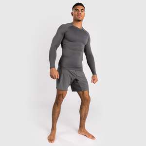 Rashguard évacuant l'humidité pour l'entraînement en salle de sport - Product Image 2