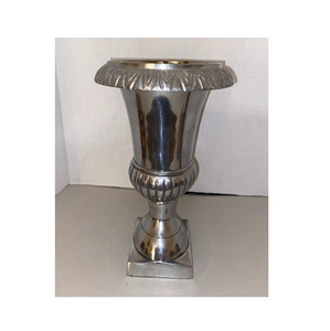 Vase Royal Moderne à Fleurs Décoratif en Métal Couleur Finition Taille M pour Intérieur Bureau Salon Décoration de Sol - Product Image 4