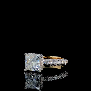 Anillo de Compromiso con Diamante Cultivado en Laboratorio de 2.00 CTW, Certificado IGI, Oro Sólido de 14K |   Anillo de Diamante con Corte Princesa para Mujer - Product Image 1