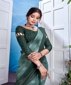 शादी के लिए फूलों के ज्यामितीय चेक के साथ सबसे अच्छी कीमत वाली बॉलीवुड रेशम की साड़ी