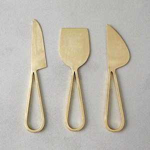 Juego de rebanador de queso chapado en oro de acero inoxidable al por mayor con nuevo mango de diseño de aspecto de queso de mármol blanco increíble - Product Image 5