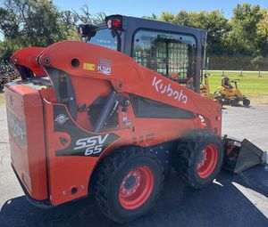 Cargadora Compacta de Orugas Usada Kubota SVL65-2 para Contratistas - Product Image 2