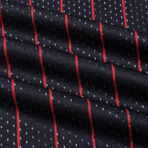 เสื้อบาสเก็ตบอลแบบกำหนดเอง สไตล์เรโทร สำหรับผู้ชาย ปักด้วยเทคนิค Tackle Twill  ชุดบาสเก็ตบอลวินเทจ ผ้าตาข่าย ชุดยูนิฟอร์มเสื้อบาสเก็ตบอล - Product Image 6