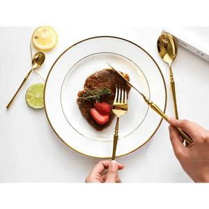 Ensemble de cuillères design exclusif en argent et or Collection de couverts artisanaux Idéal pour les repas élégants et la décoration intérieure - Product Image 1