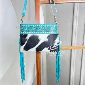 Vente en gros à bas prix Sac à bandoulière en cuir véritable usiné à la main pour femmes Mini sacs à main en cuir de vachette souple à la mode - Product Image 1