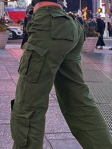 Pantalon de jogging cargo multi-poches au design personnalisé Pantalon léger et élégant pour femme Pantalon cargo à séchage rapide de qualité supérieure pour femmes - Product Image 5