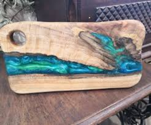 Planche à découper écologique en bois et en résine Design moderne Présentation alimentaire élégante en plastique pour TradeByd - Product Image 4