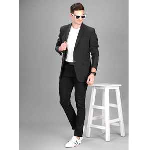 Exportateur indien de blazers formels classiques noirs pour hommes, coupe ajustée moderne pour les réunions professionnelles, en vente - Product Image 1