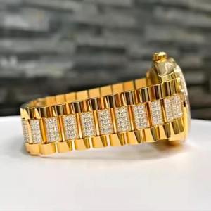 Reloj de Diamantes de Alta Gama y Calidad de Exportación para Uso Diario, que Ofrece Durabilidad, Estilo y Belleza Atemporal, Disponible a un Precio Razonable - Product Image 4