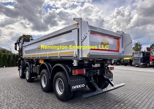 Camion benne Iveco Trakker 450 6x4 d'occasion 2015, capacité 41t, moteur diesel, transport lourd, camion benne basculante à conduite à gauche - Product Image 4