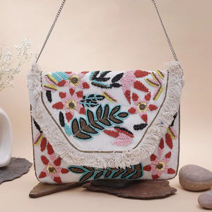 Mochila Boho Chic para Mujer, Estilo Vintage, Bolso Bordado Étnico, Bolso de Moda Hecho a Mano, Venta al por Mayor - Product Image 1