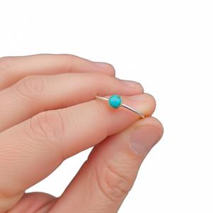 Anillo Clásico y Elegante de Plata de Ley 925 con Turquesa Natural, Piedra de Nacimiento de Diciembre, Engaste de Bisel, Forma de Labios, Fino - Product Image 4