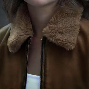 Chaqueta de Motociclista para Mujer, de Cuero Genuino, Cortavientos, Transpirable, con Acabado Deportivo - Product Image 5