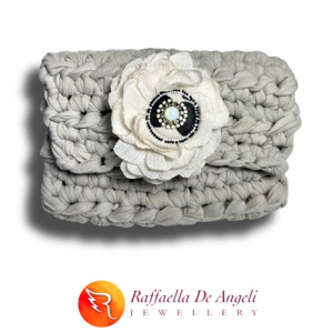 Bolso de Ganchillo Hecho a Mano en Italia con Cinta Gris Melange y Flor 07 Lady Style Correa de Hombro Única - Product Image 3