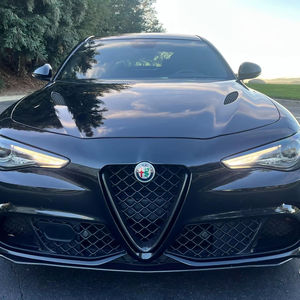 Alfa Romeo Giulia Quadrifoglio 2018 Usado, 505 hp, V6 Biturbo, Asientos de Carreras Sparco de Fibra de Carbono, Propiedad de California - Product Image 1