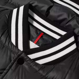 OEM Vente en gros 2023 Veste matelassée de qualité supérieure pour homme Logo personnalisé Vêtements d'hiver Imperméable Coupe-vent Tissu de laine écologique à séchage rapide - Product Image 5