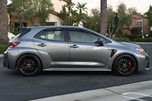 TOYOTA GR COROLLA CIRCUIT EDITION 2023 USADO, VOLANTE A LA IZQUIERDA/DERECHA - Product Image 4