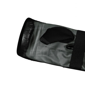 Sac de boxe en cuir durable avec fermeture auto-agrippante antidérapante pour l'entraînement quotidien et une utilisation longue durée - Product Image 3