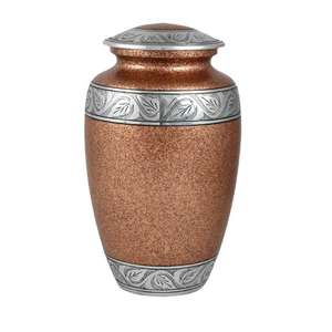 Exportateur d'urnes funéraires funéraires en aluminium gravées à la main avec logo personnalisé de conception unique et classique de la plus haute qualité pour cendres - Product Image 1