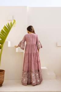 Robe maxi en coton à imprimé floral indien écologique de style bohème pour femmes, col en V, manches évasées, ethnique, été - Product Image 3